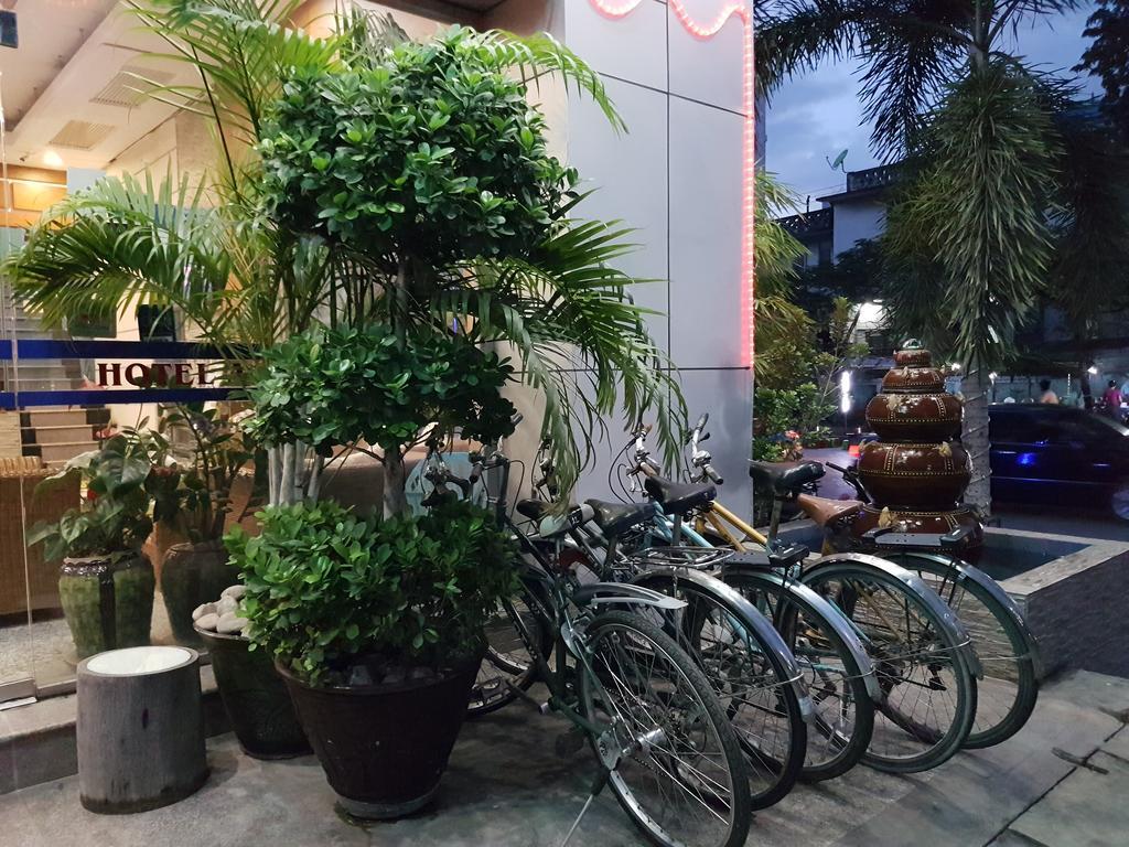 Hotel A1 Mandalay Exterior photo